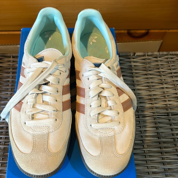 Adidas Samba - Picture 2 of 5